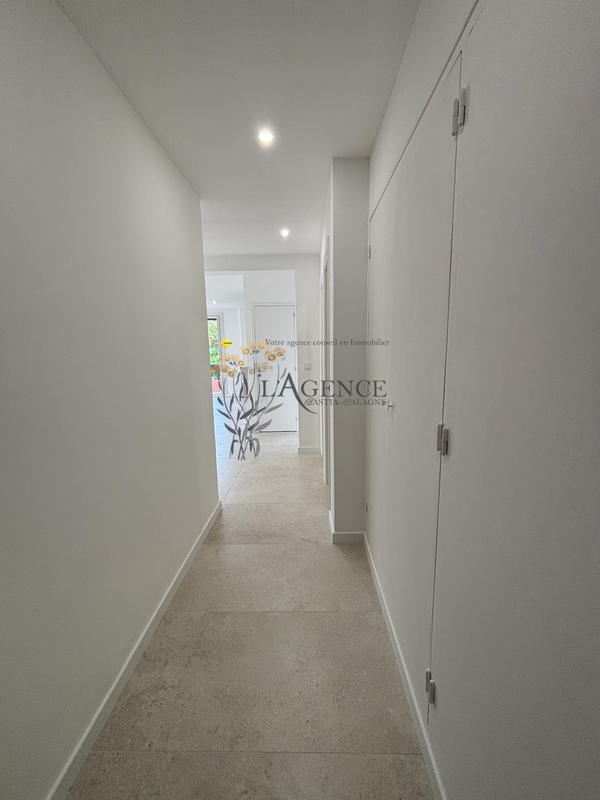 Appartement - 81 m² - 4 pièces