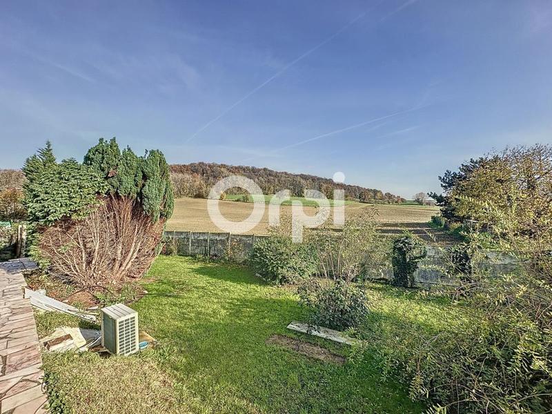 Maison - 230 m² - 9 pièces