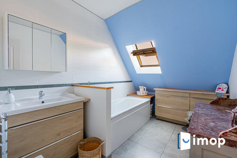 Pavillon - 154 m² - 6 pièces