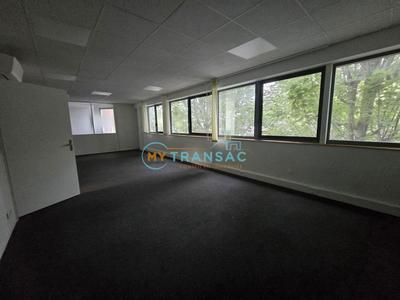 Local d'activité / Entrepôt - 391 m²