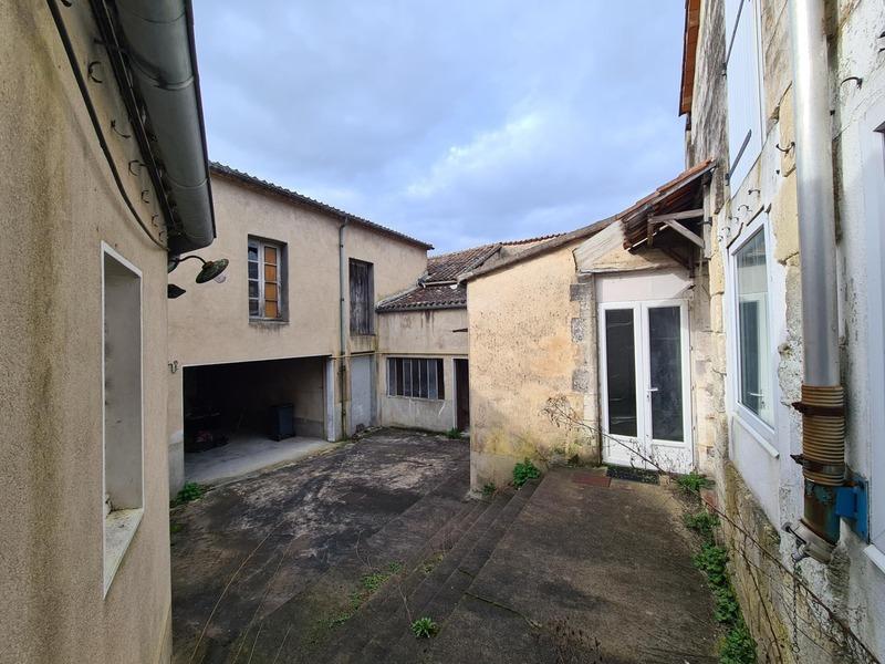 Immeuble - 350 m² - 10 pièces