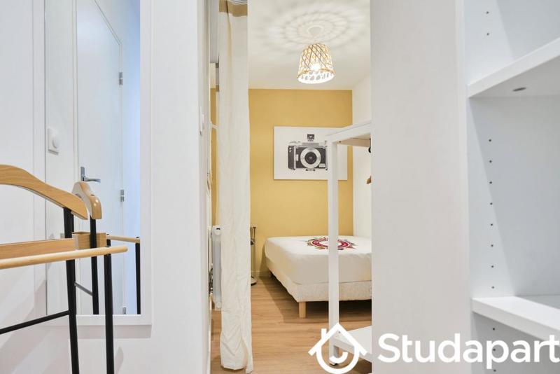 Chambre - 9 m² - 1 pièce