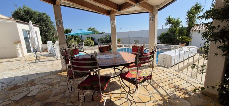 Maison de ville - 230 m² - 7 pièces