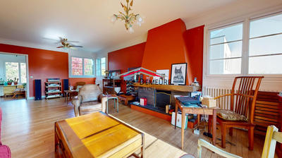 Maison - 178 m² - 8 pièces