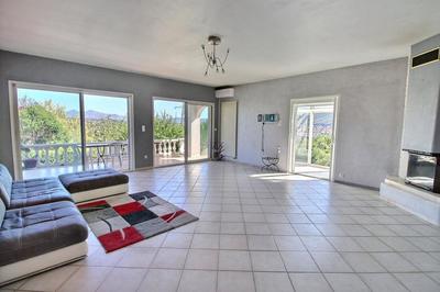 Maison - 200 m² - 5 pièces