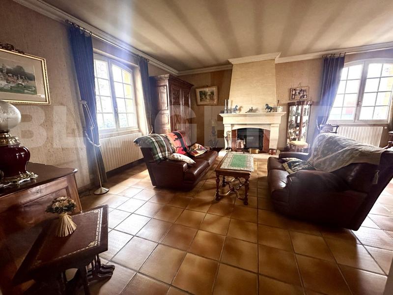 Maison - 206 m² - 8 pièces