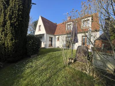 Maison - 181 m² - 8 pièces