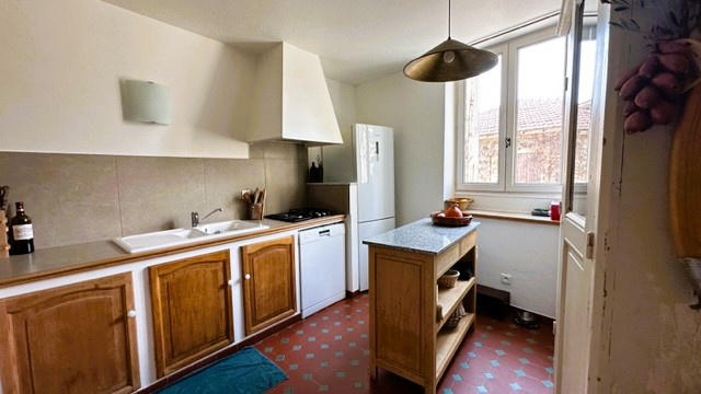 Maison - 320 m² - 12 pièces