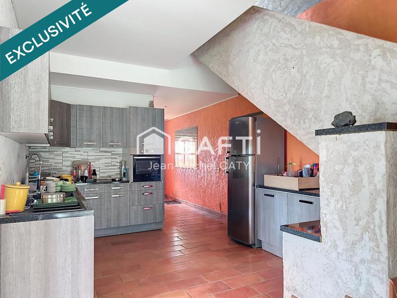 Maison - 195 m² - 3 pièces