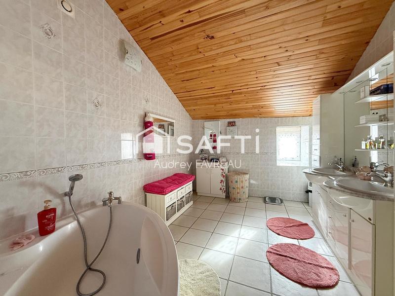 Maison - 182 m² - 6 pièces