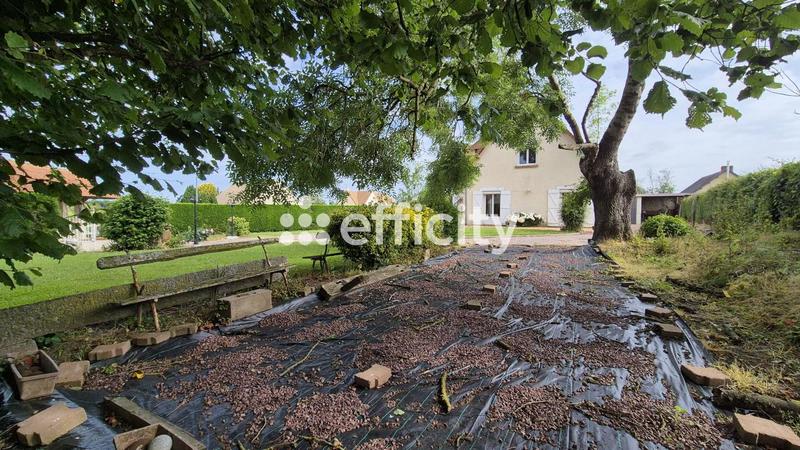 Maison - 200 m² - 8 pièces