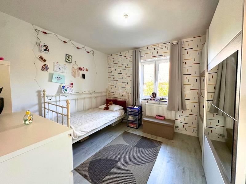 Maison - 240 m² - 8 pièces