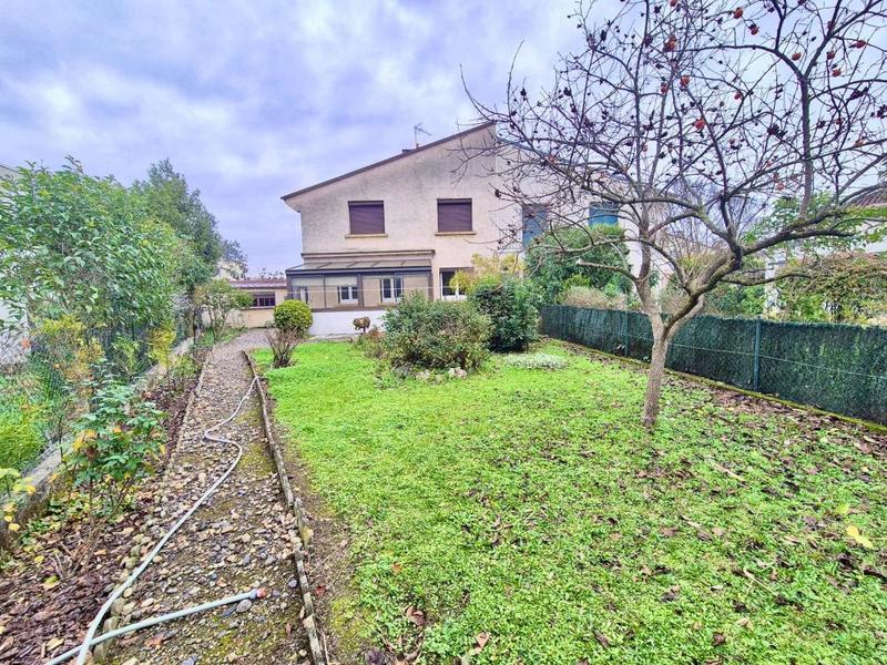 Maison - 93 m² - 4 pièces