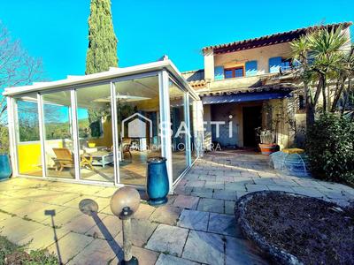 Villa - 146 m² - 6 pièces