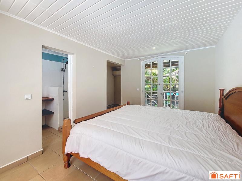 Maison - 350 m² - 10 pièces