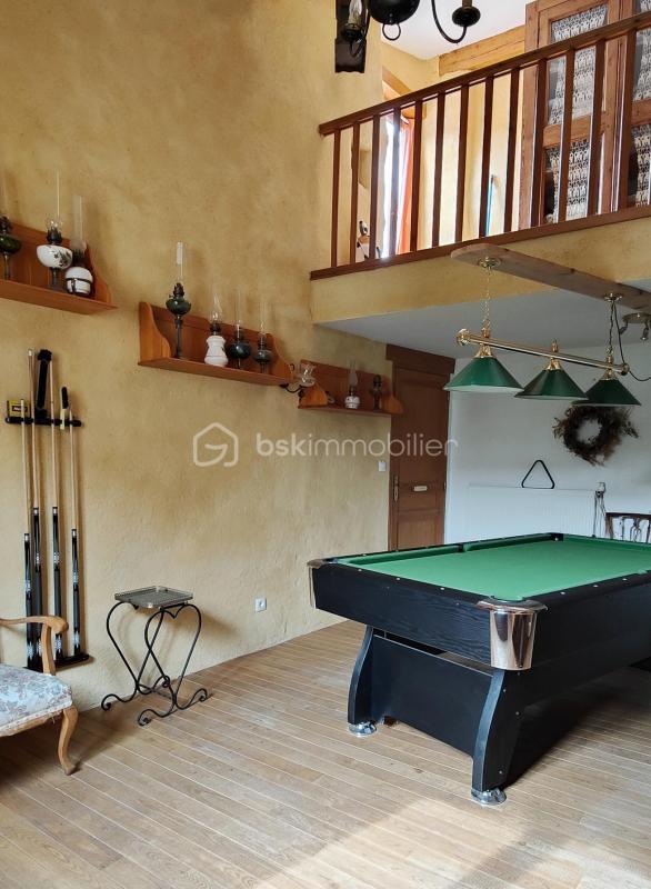 Maison en pierre - 204 m² - 9 pièces