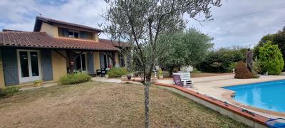 Maison - 135 m² - 8 pièces