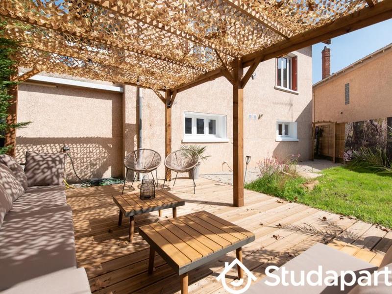 Chambre - 12 m² - 1 pièce