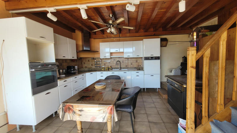 Propriété - 226 m² - 7 pièces