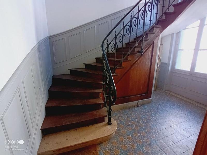 Maison - 581 m² - 1 pièce