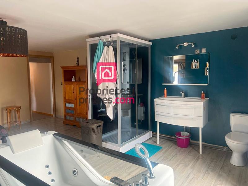 Maison - 215 m² - 7 pièces