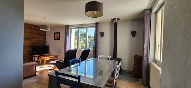 Maison - 105 m² - 4 pièces