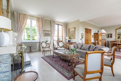 Maison de maîtres - 420 m² - 11 pièces