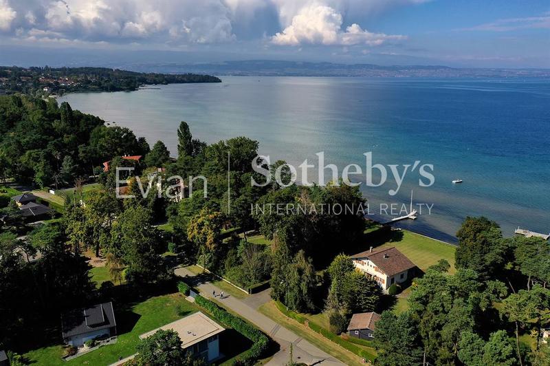 Maison - 220 m² - 7 pièces