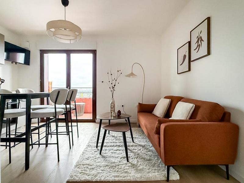 Chambre - 11 m² - 1 pièce