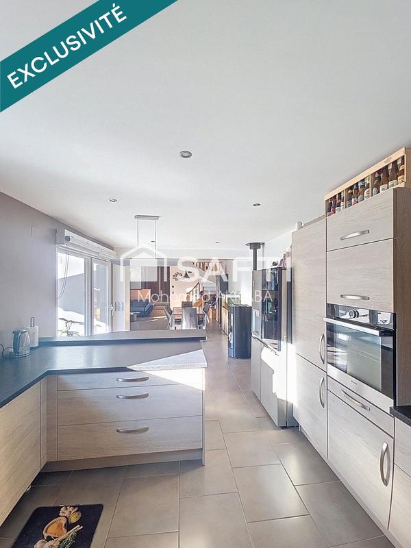 Maison - 138 m² - 6 pièces