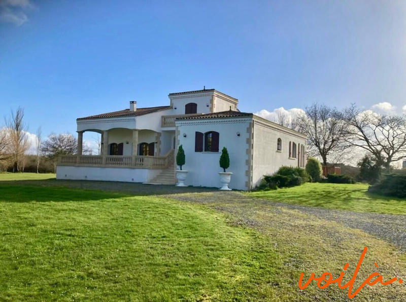 Maison - 200 m² - 4 pièces