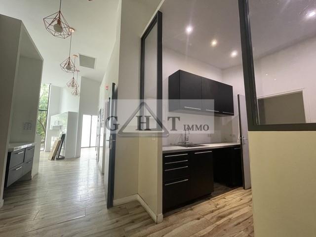 Local commercial - 160 m²