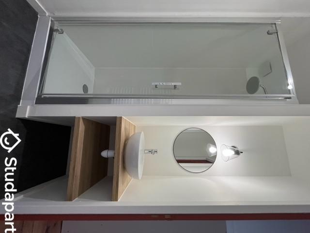 Chambre - 9 m² - 1 pièce