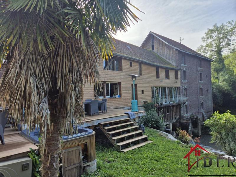 Moulin - 455 m² - 13 pièces