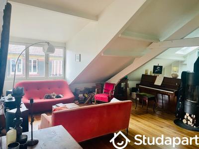 Chambre - 10 m² - 1 pièce