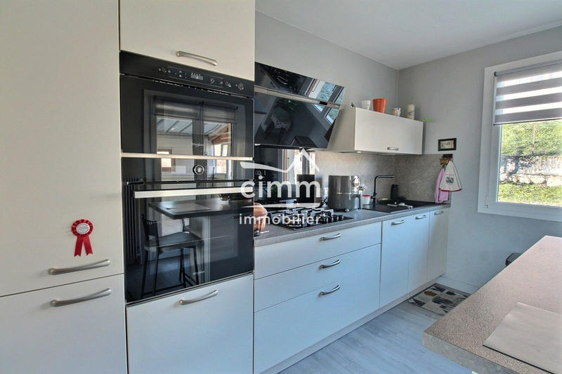 Maison - 164 m² - 6 pièces