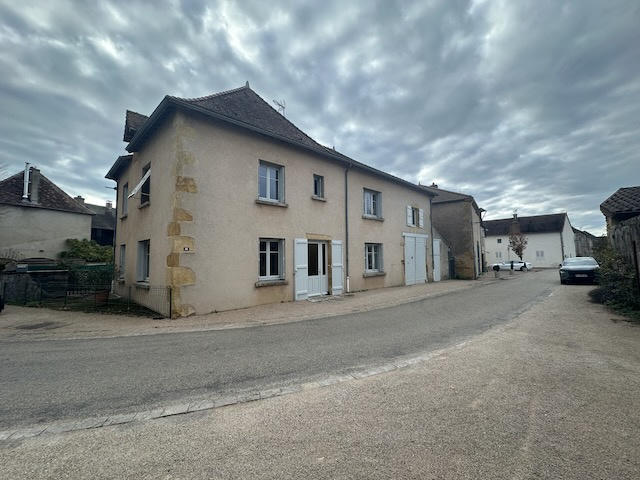 Maison de village - 160 m² - 6 pièces