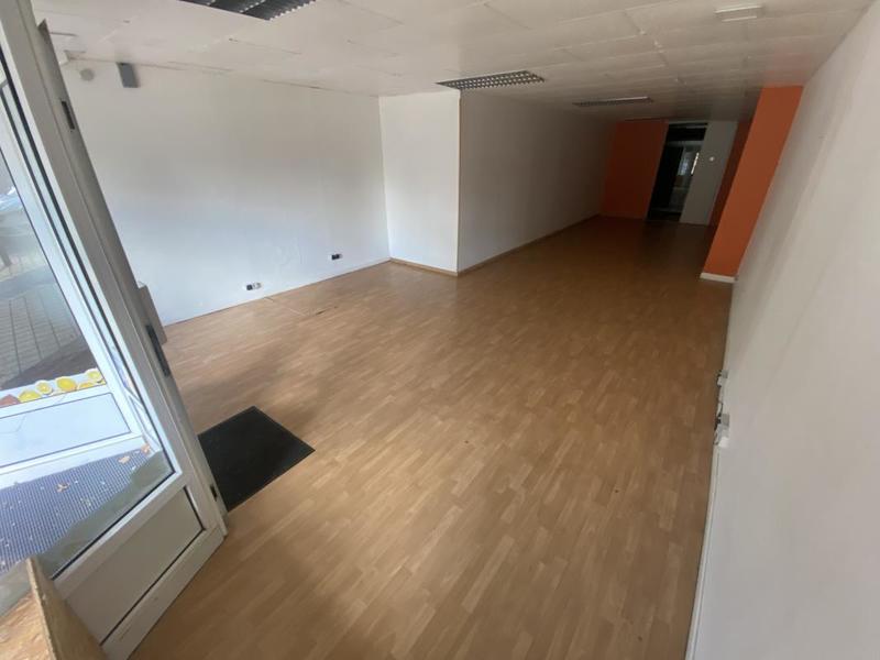 Bureau - 85 m² - 1 pièce