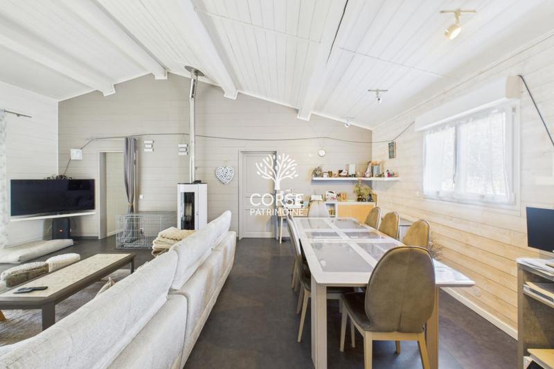 Maison - 120 m² - 3 pièces