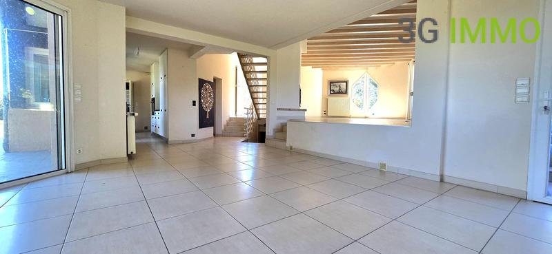 Villa - 174 m² - 7 pièces