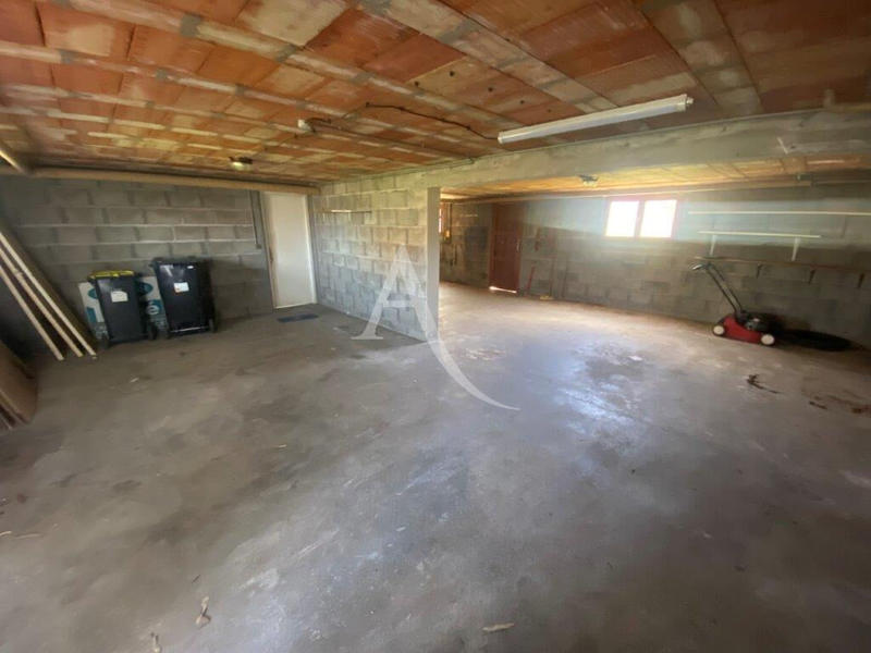 Maison - 95 m² - 5 pièces