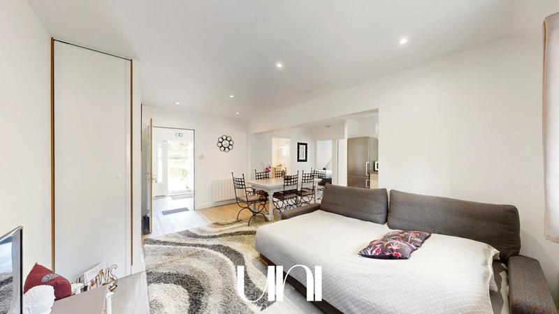 Maison - 650 m² - 22 pièces