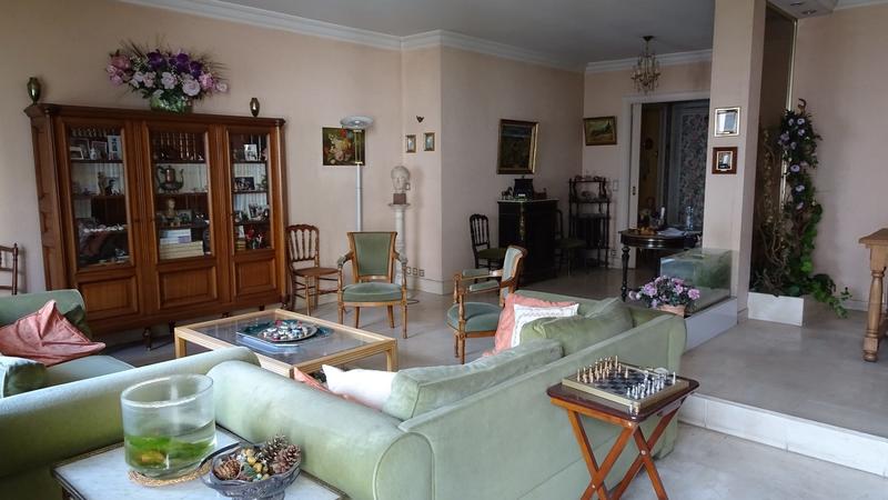 Appartement - 173 m² - 7 pièces