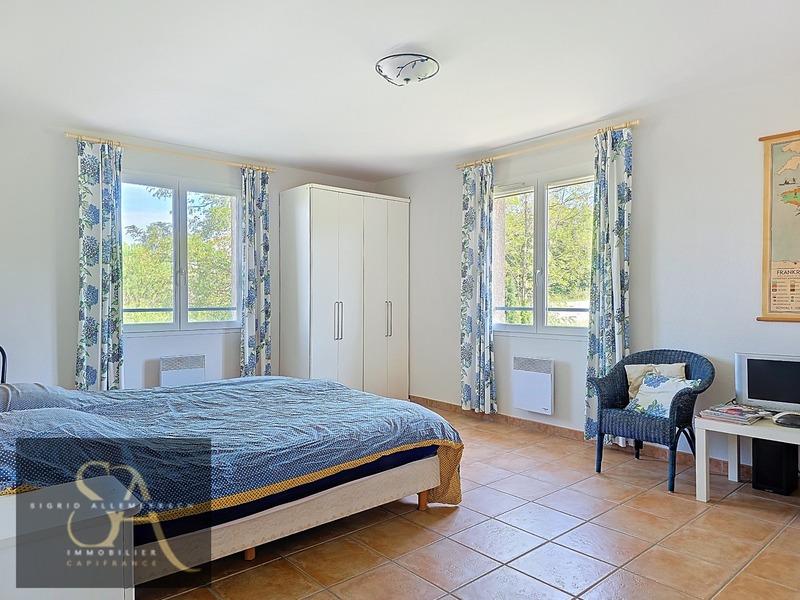 Maison - 174 m² - 5 pièces