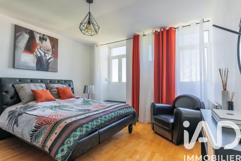 Appartement - 98 m² - 5 pièces