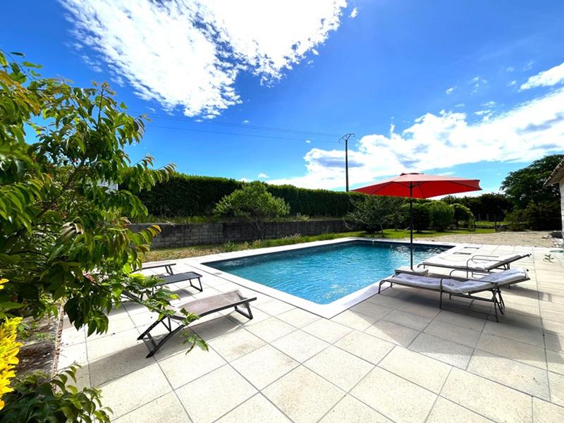 Maison - 245 m² - 8 pièces