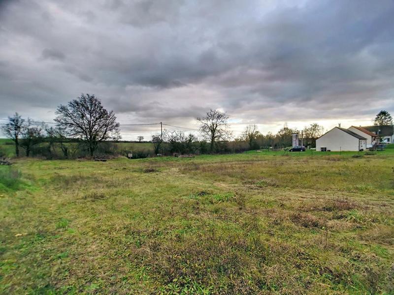 Terrain constructible - 1 529 m²