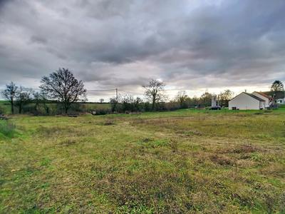 Terrain constructible - 1 529 m²