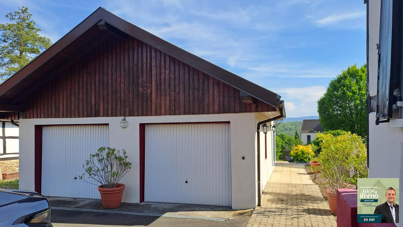 Maison - 200 m² - 6 pièces