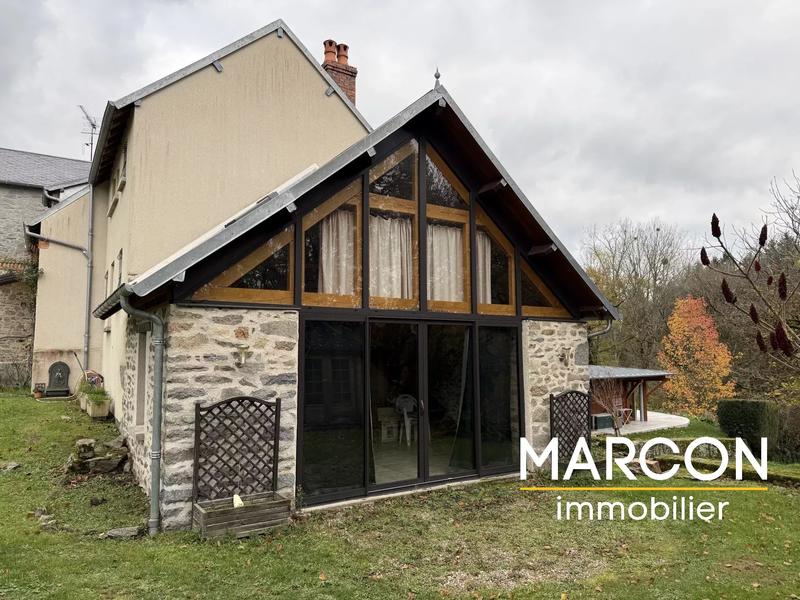 Maison - 138 m² - 9 pièces